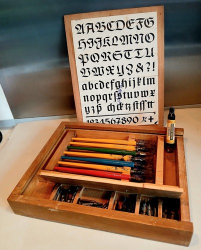 Alter holz kasten - holz, schrift