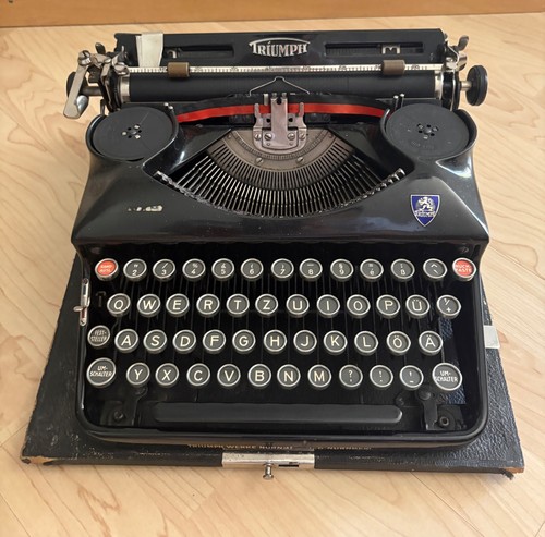 Alte triumph schreibmaschine - alte,