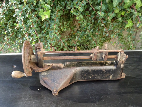 Alte bleistift spitzmaschine - bleistift,